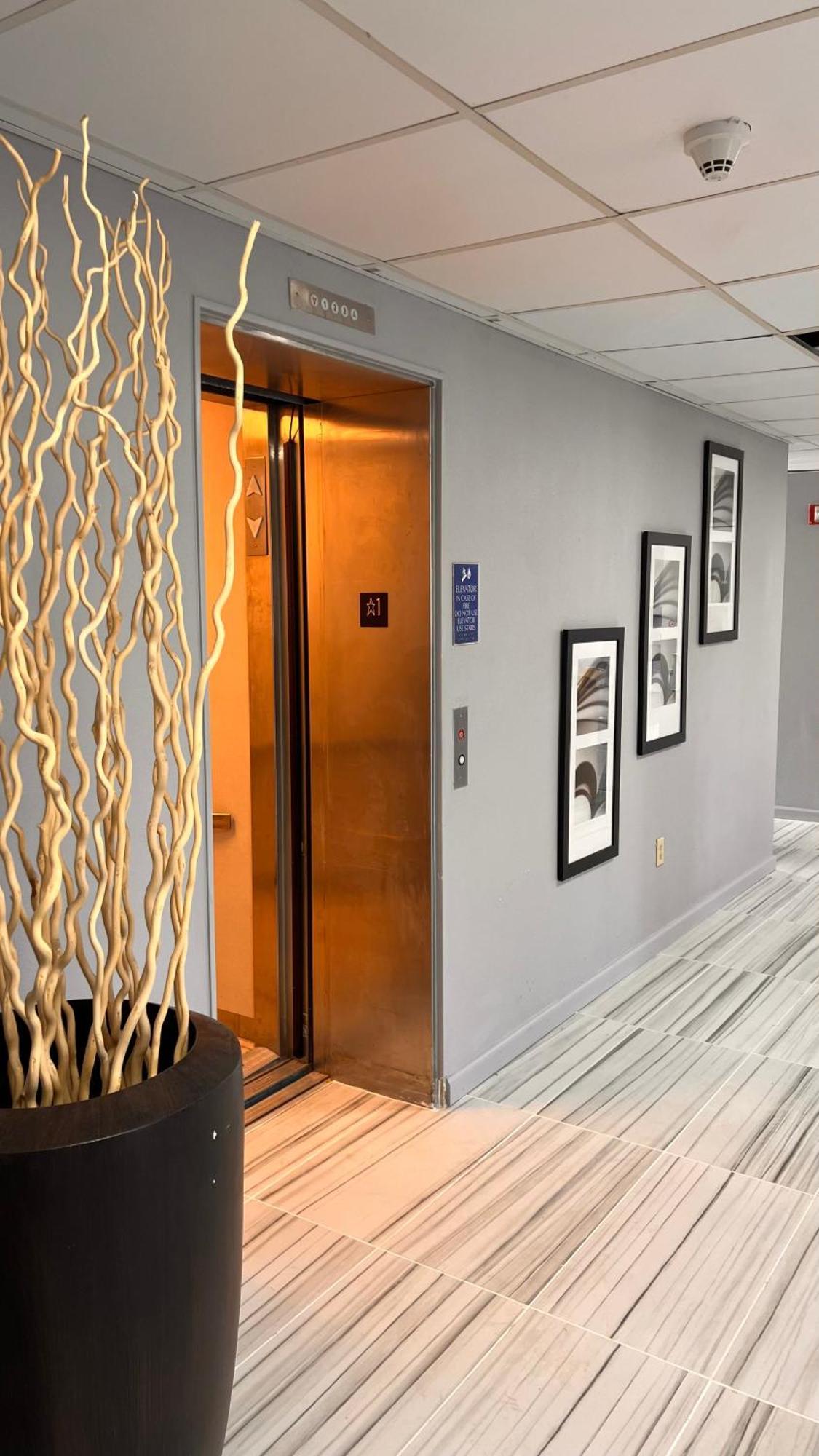 Blisspoint Inn & Suites, Northwood Kültér fotó